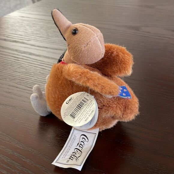 Kelp the Kiwi 1999 Coca-Cola International Bean Bag Plushie 5” tall collectable - Picture 5 of 8